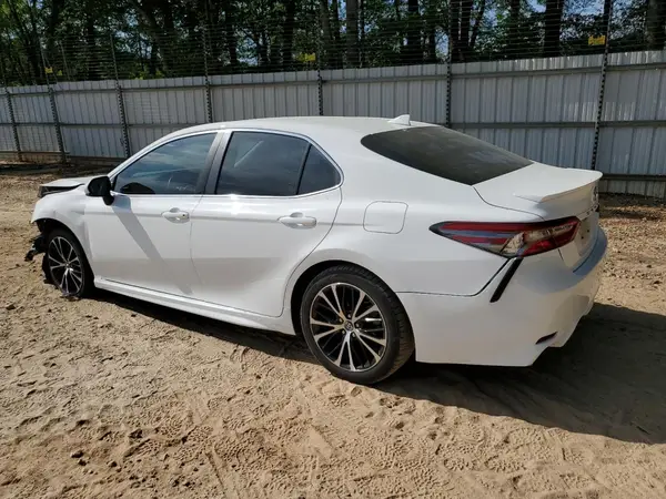 4T1B11HK7KU837918 2019 TOYOTA CAMRY - Image 2