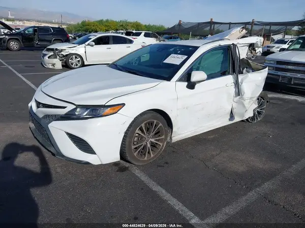 4T1B11HK7KU841094 2019 TOYOTA CAMRY - Image 2