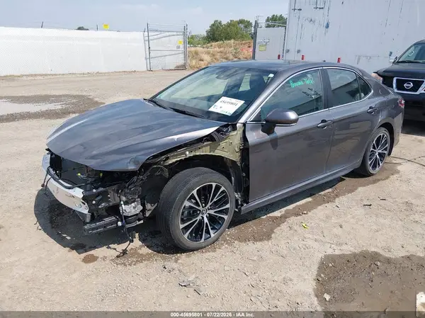 4T1B11HK7KU844495 2019 TOYOTA CAMRY - Image 2