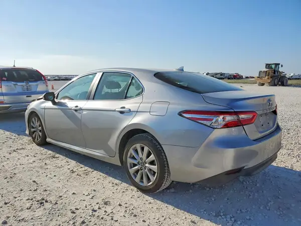 4T1B11HK7KU849924 2019 TOYOTA CAMRY - Image 2