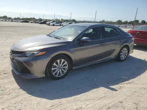 4T1B11HK7KU856372 2019 TOYOTA CAMRY - Image 1