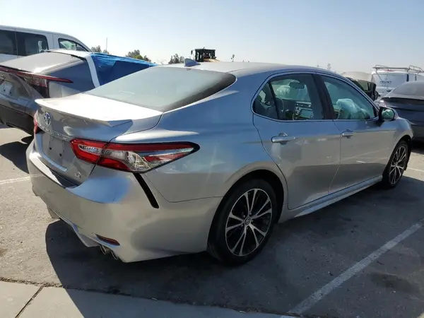 4T1B11HK7KU856694 2019 TOYOTA CAMRY - Image 2
