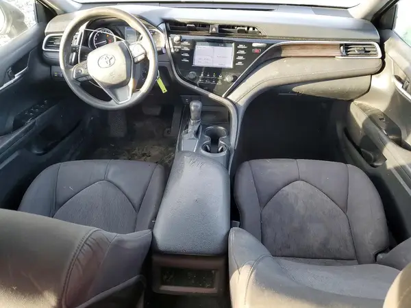 4T1B11HK8JU004725 2018 TOYOTA CAMRY - Image 8