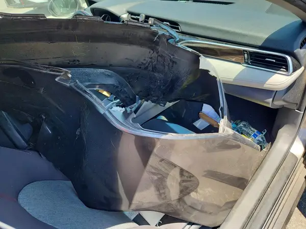 4T1B11HK8JU008080 2018 TOYOTA CAMRY - Image 8
