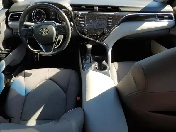 4T1B11HK8JU011562 2018 TOYOTA CAMRY - Image 8