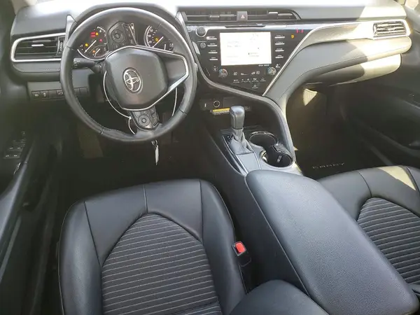 4T1B11HK8JU011917 2018 TOYOTA CAMRY - Image 8