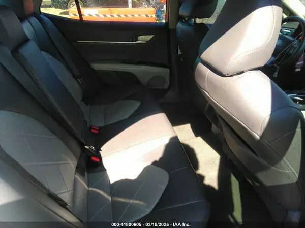 4T1B11HK8JU020827 2018 TOYOTA CAMRY - Image 8