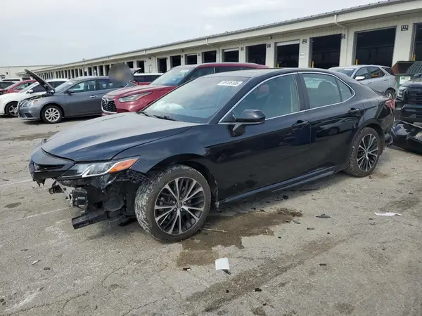4T1B11HK8JU026790 2018 TOYOTA CAMRY - Image 1
