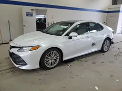 4T1B11HK8JU033304 2018 TOYOTA CAMRY