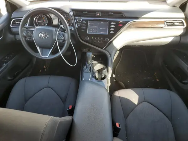 4T1B11HK8JU035103 2018 TOYOTA CAMRY - Image 8