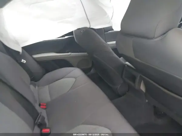4T1B11HK8JU039006 2018 TOYOTA CAMRY - Image 8