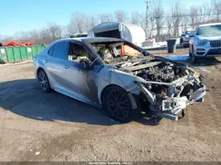 4T1B11HK8JU040009 2018 TOYOTA CAMRY