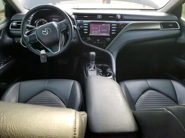 4T1B11HK8JU040012 2018 TOYOTA CAMRY - Image 8