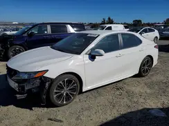 4T1B11HK8JU045985 2018 TOYOTA CAMRY