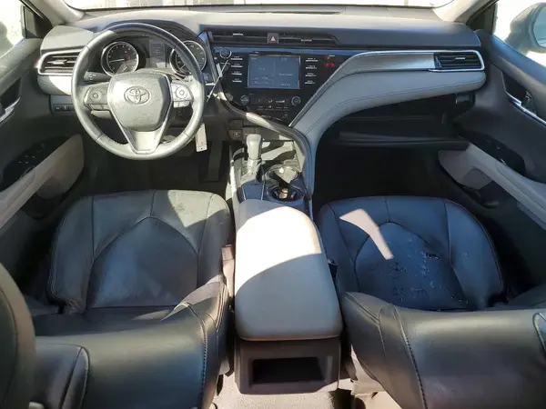 4T1B11HK8JU045985 2018 TOYOTA CAMRY - Image 8