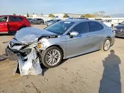 4T1B11HK8JU046618 2018 TOYOTA CAMRY