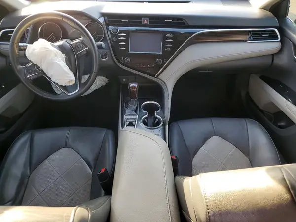 4T1B11HK8JU046618 2018 TOYOTA CAMRY - Image 8