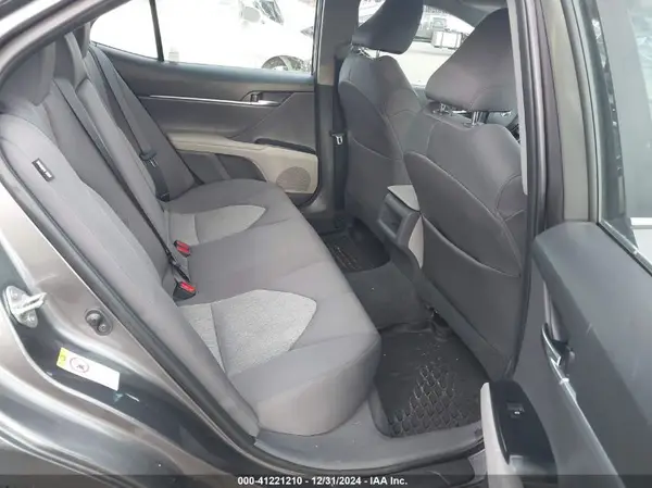 4T1B11HK8JU046828 2018 TOYOTA CAMRY - Image 8