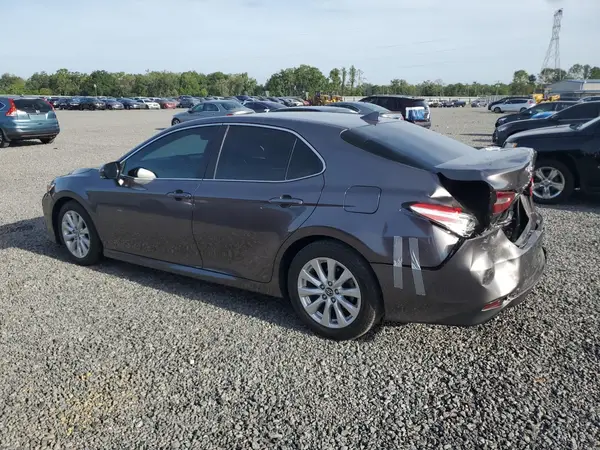 4T1B11HK8JU046912 2018 TOYOTA CAMRY - Image 2