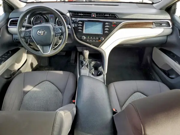 4T1B11HK8JU047803 2018 TOYOTA CAMRY - Image 8