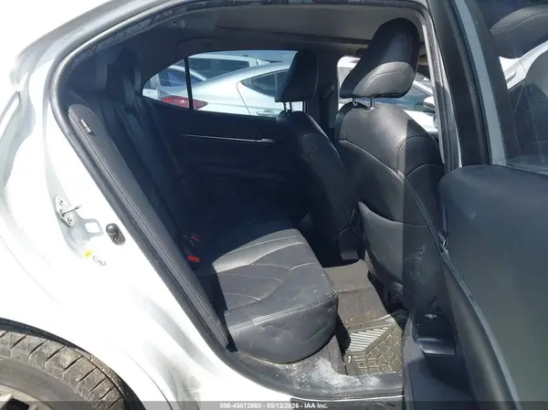 4T1B11HK8JU052936 2018 TOYOTA CAMRY - Image 8