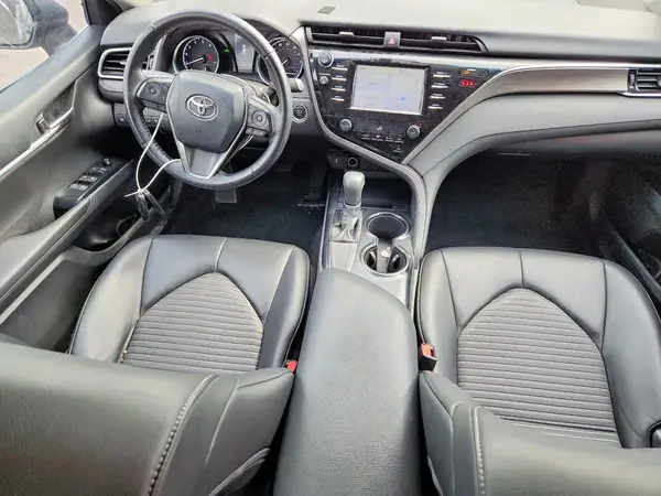 4T1B11HK8JU055481 2018 TOYOTA CAMRY - Image 8