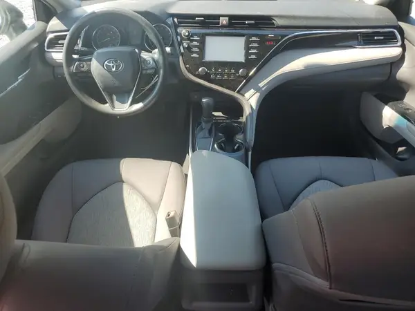 4T1B11HK8JU056520 2018 TOYOTA CAMRY - Image 8
