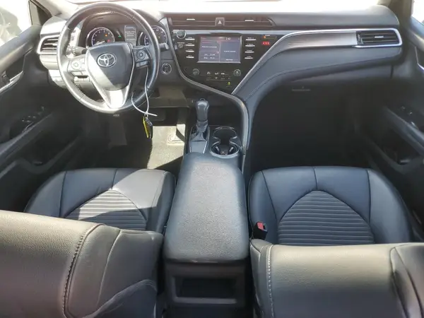 4T1B11HK8JU058011 2018 TOYOTA CAMRY - Image 8
