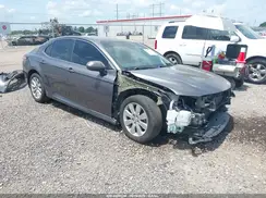 4T1B11HK8JU060681 2018 TOYOTA CAMRY