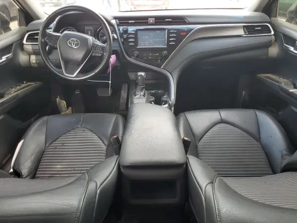 4T1B11HK8JU061605 2018 TOYOTA CAMRY - Image 8