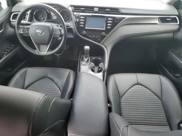 4T1B11HK8JU063211 2018 TOYOTA CAMRY - Image 8