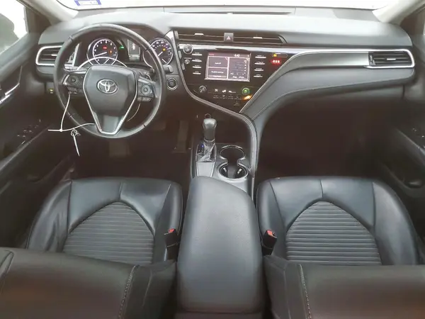 4T1B11HK8JU065735 2018 TOYOTA CAMRY - Image 8