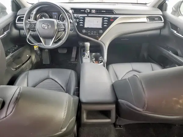 4T1B11HK8JU066495 2018 TOYOTA CAMRY - Image 8