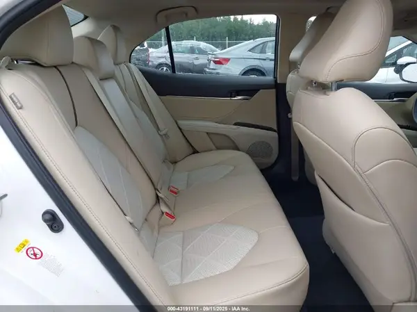4T1B11HK8JU067078 2018 TOYOTA CAMRY - Image 8