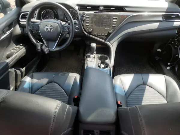 4T1B11HK8JU068229 2018 TOYOTA CAMRY - Image 8