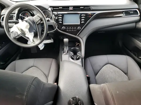4T1B11HK8JU069753 2018 TOYOTA CAMRY - Image 8