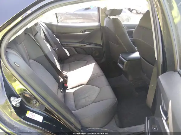 4T1B11HK8JU070644 2018 TOYOTA CAMRY - Image 8