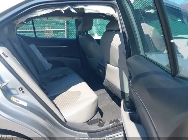 4T1B11HK8JU072359 2018 TOYOTA CAMRY - Image 8
