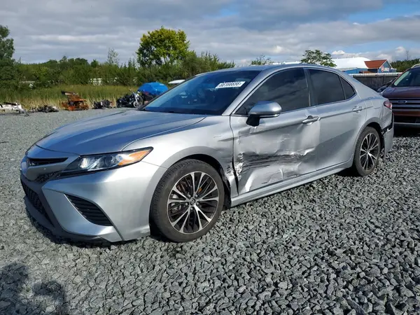 4T1B11HK8JU073284 2018 TOYOTA CAMRY - Image 1