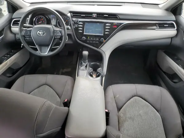 4T1B11HK8JU073382 2018 TOYOTA CAMRY - Image 8