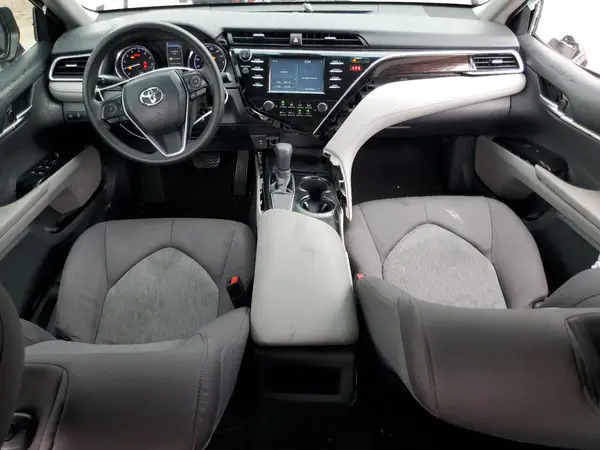 4T1B11HK8JU075391 2018 TOYOTA CAMRY - Image 8