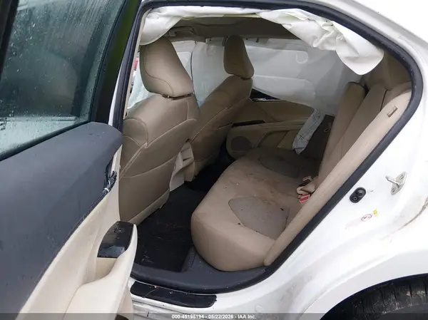 4T1B11HK8JU081160 2018 TOYOTA CAMRY - Image 8