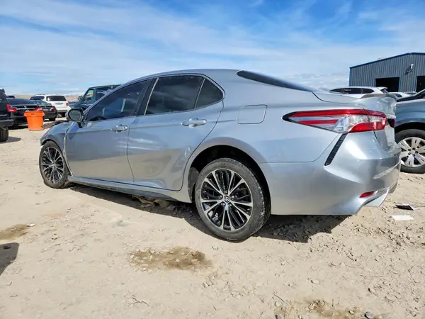 4T1B11HK8JU081787 2018 TOYOTA CAMRY - Image 2