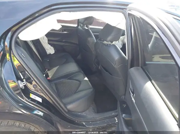 4T1B11HK8JU088979 2018 TOYOTA CAMRY - Image 8