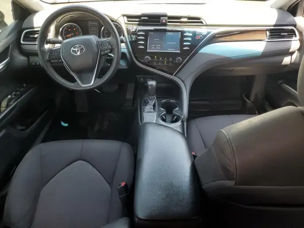 4T1B11HK8JU089579 2018 TOYOTA CAMRY - Image 8