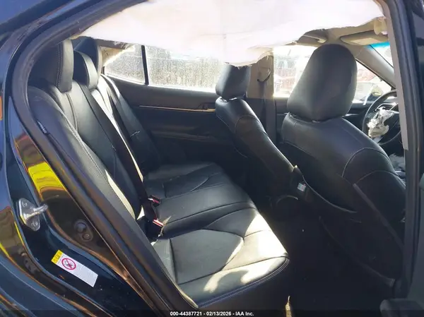 4T1B11HK8JU093096 2018 TOYOTA CAMRY - Image 8