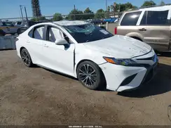 4T1B11HK8JU094927 2018 TOYOTA CAMRY