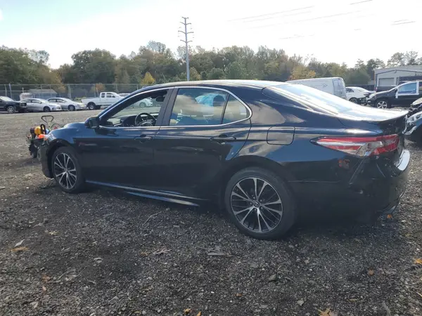 4T1B11HK8JU095480 2018 TOYOTA CAMRY - Image 2