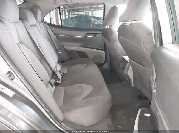 4T1B11HK8JU096578 2018 TOYOTA CAMRY - Image 8