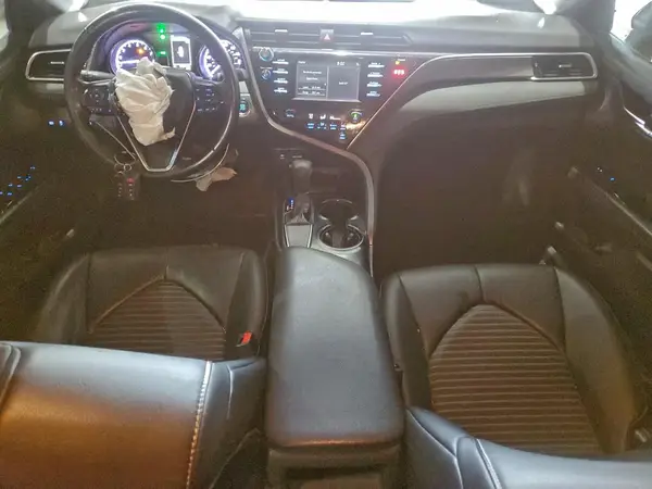 4T1B11HK8JU096886 2018 TOYOTA CAMRY - Image 8
